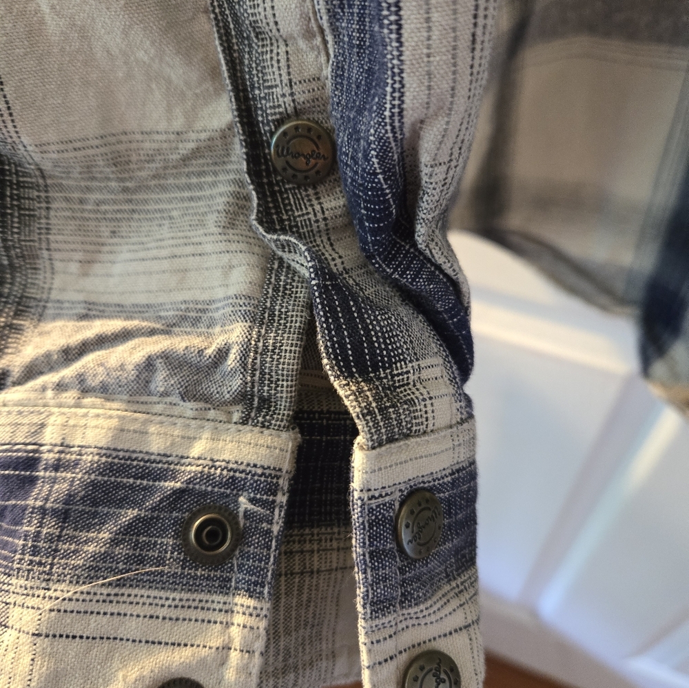 Wrangler Authentics Mens Plaid Button-Up Shirt Si… - image 5